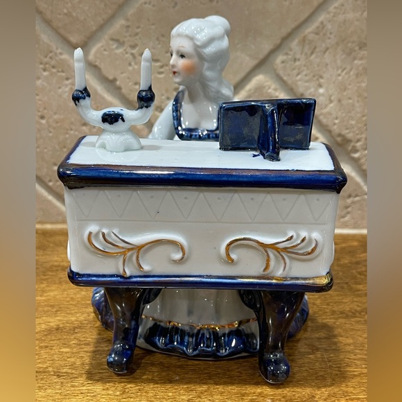 Vintage Porcelain Victorian Lady Playing
Piano Figurine - Picture 2 of 13